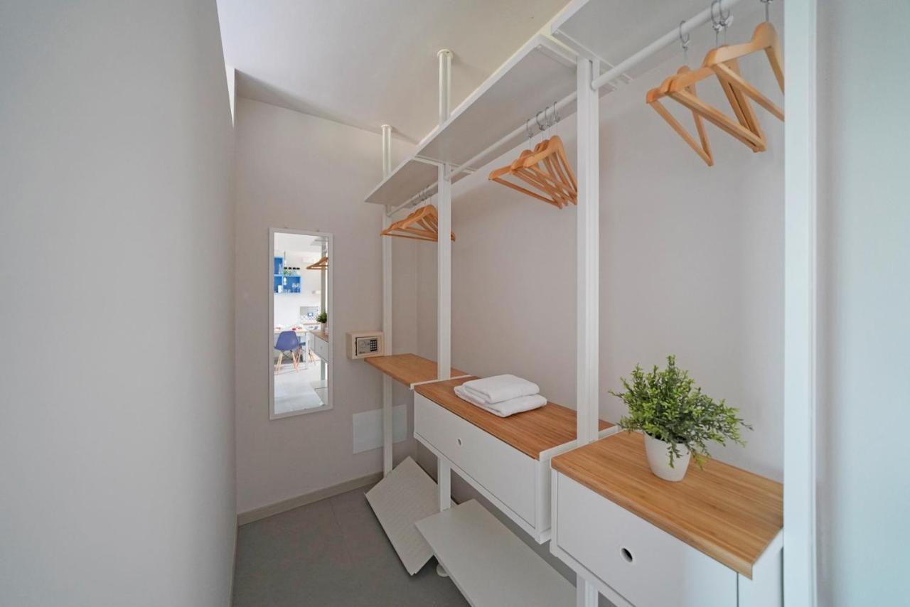 Gardaliva Blue Studio 3 Манерба-дель-Гарда Екстер'єр фото